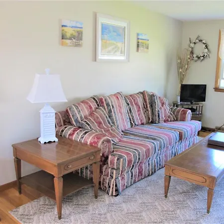 51 Carman - 4 Bedroom